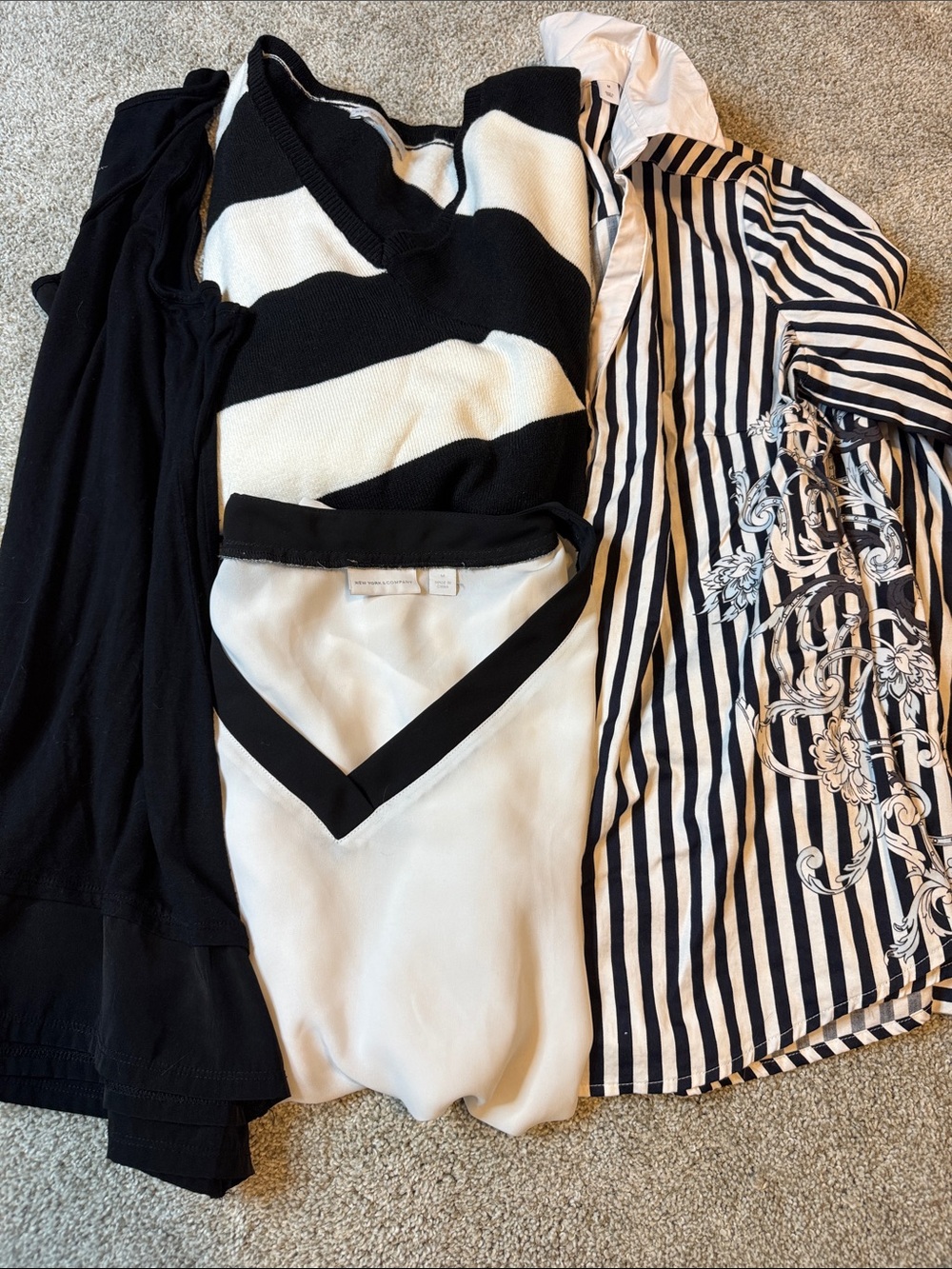 Black & White NY&Co Bundle